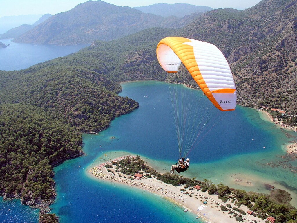 Paragliding in Istanbul