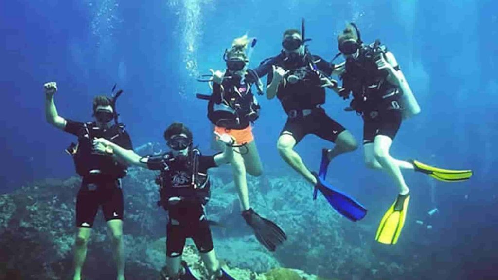 Diving in Turkey - Dip Dive